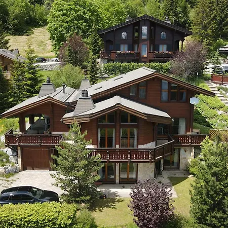 Grand Au Centre Chalet *